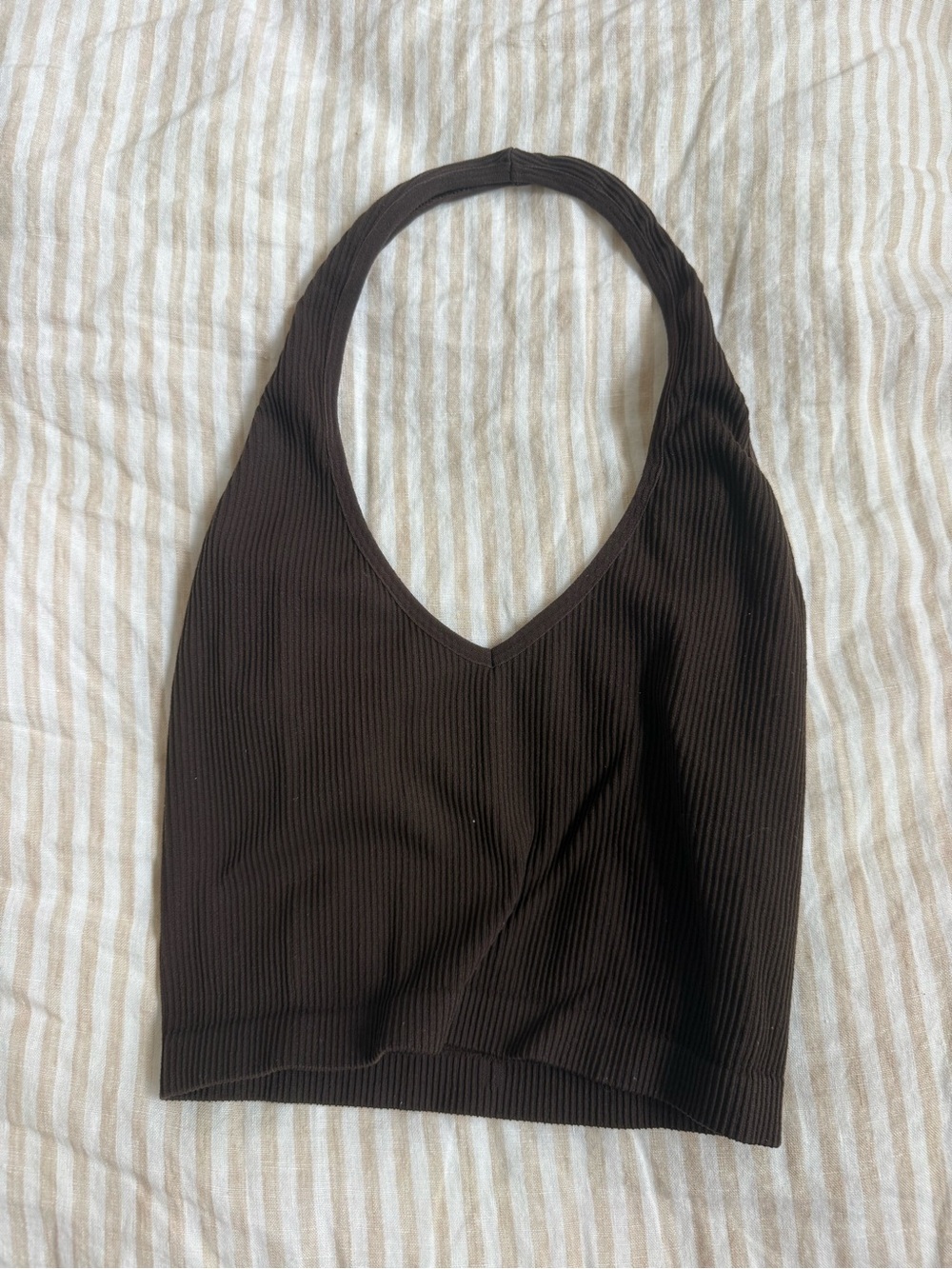 Aritzia Sunday Best brown ribbed halter crop top in size S #halter #ribbed